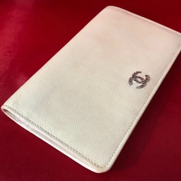 CHANEL Leather Long Wallet CC Logo Beige - Picture 6 of 13